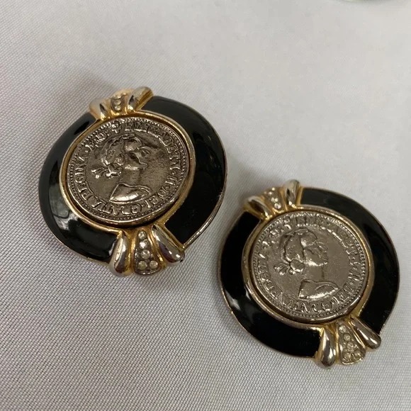 Oversized Vintage 80’s coin style enameled earrings - Picture 6 of 7